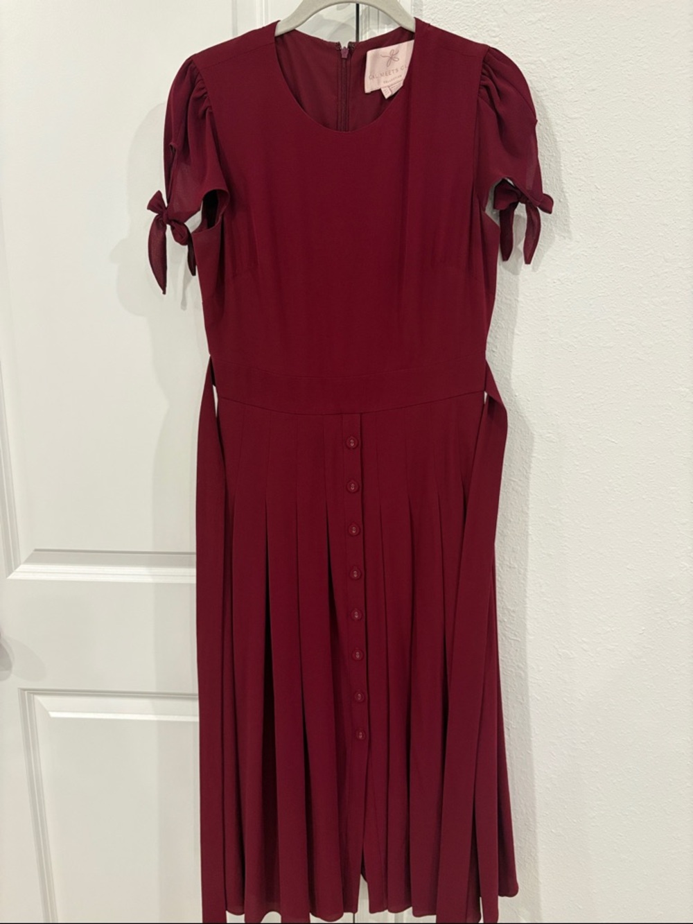 Gal Meets Glam Burgundy Midi Dress with Tie Sleeves